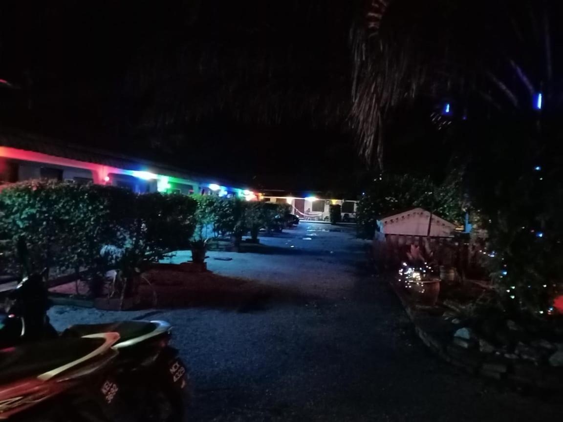 Albergue Rainbow Bed N Bfast Pantai Cenang  Exterior foto